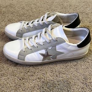 JustFab Zaylee star sneakers